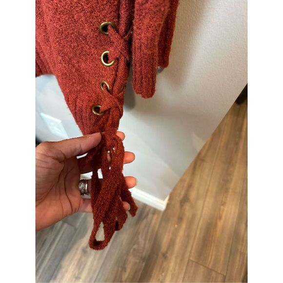 Lovers + Friends side Tie Sweater Dress Medium - Picture 7 of 9